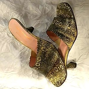 Donald J. PLINER HEELS